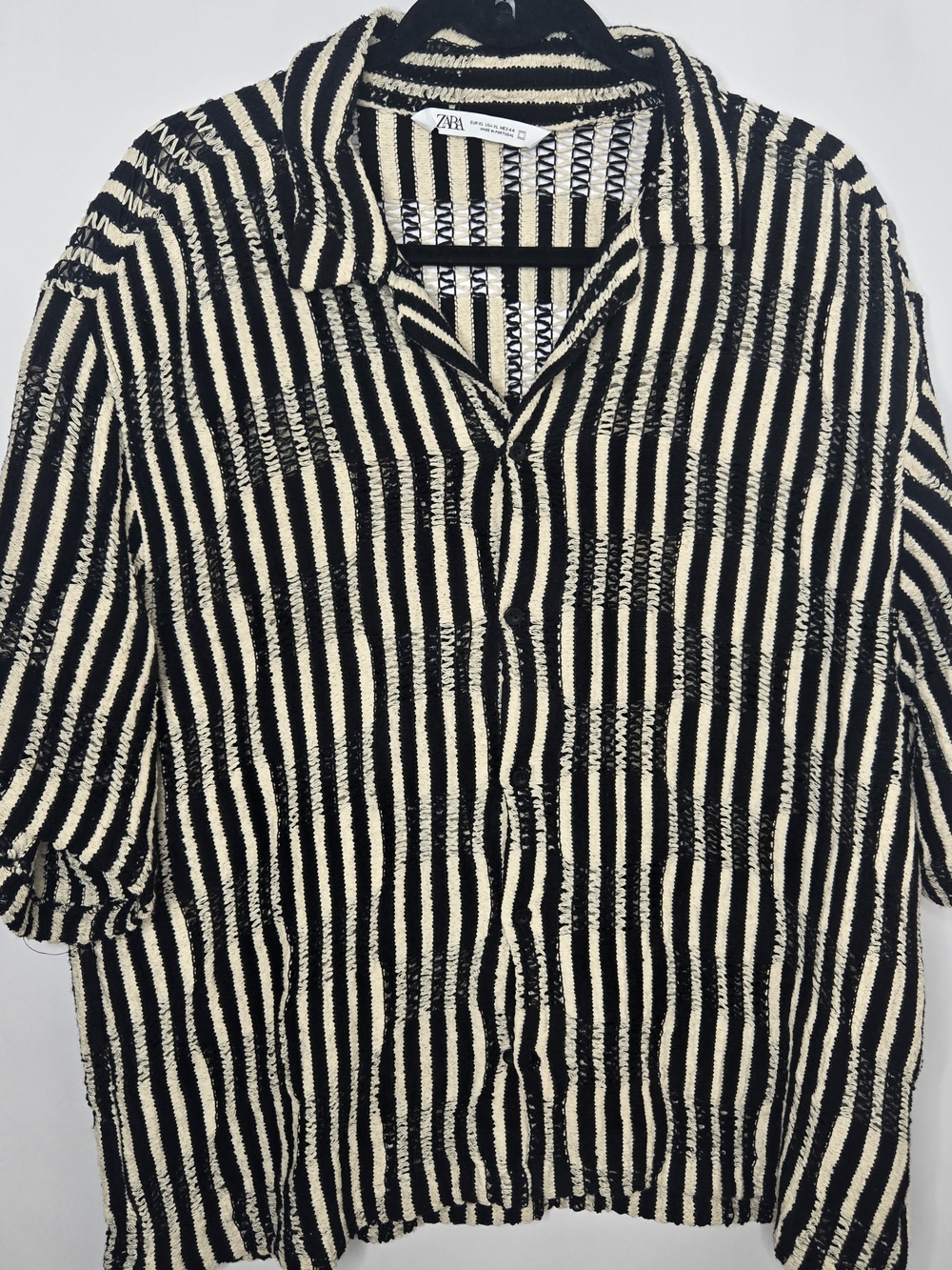 Zara Black and Cream White  Vertical-Stripe Knit  Short-Sleeve Button-Down Shirt